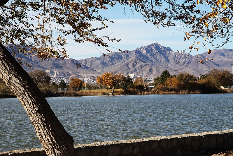 Ascarate Park & lake, El Paso - Explorow.com